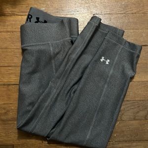 Under armour gray crop leggings